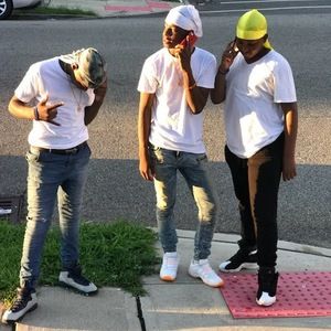 Meet your Posher, Troy